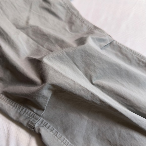 Talbots Signature Women Khaki Cargo Capri Pants Size 12 Zip Pockets - Picture 5 of 10